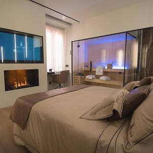 Tritone Luxury Suites Fontana Di Trevi